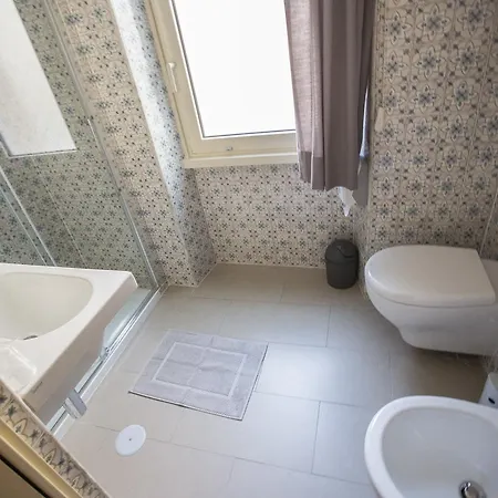 Guest house Colosseum Charme *
